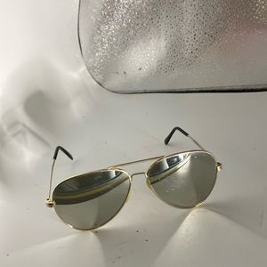 Sunglasses aviators Goldtone metal brown tint lenses maybe AO has the look